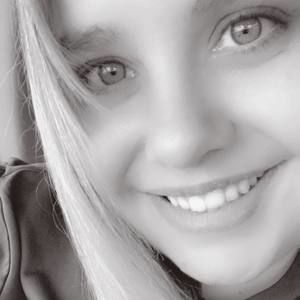 Meet your Posher, Alaina